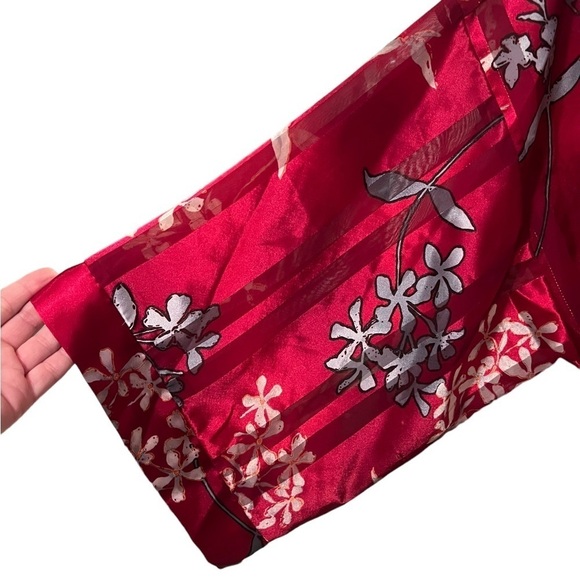 Inner Most vintage red and gray floral long rope with gold metallic accents - Picture 5 of 8